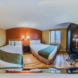 Standard Queen Room Two Queen Beds Non-Smoking